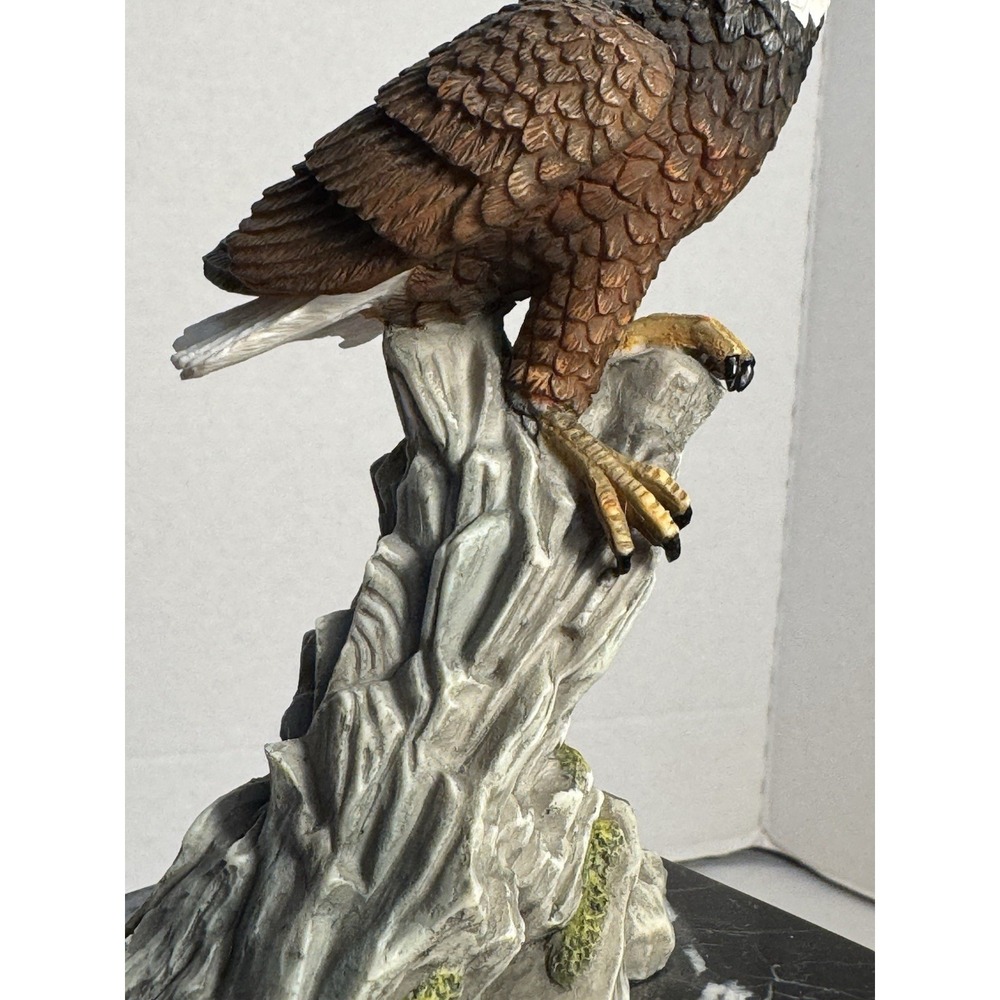 Crystal Cathedral Ministries‎ 2004 Eagles Club Bald Eagle Marble Bases - Picture 11 of 16